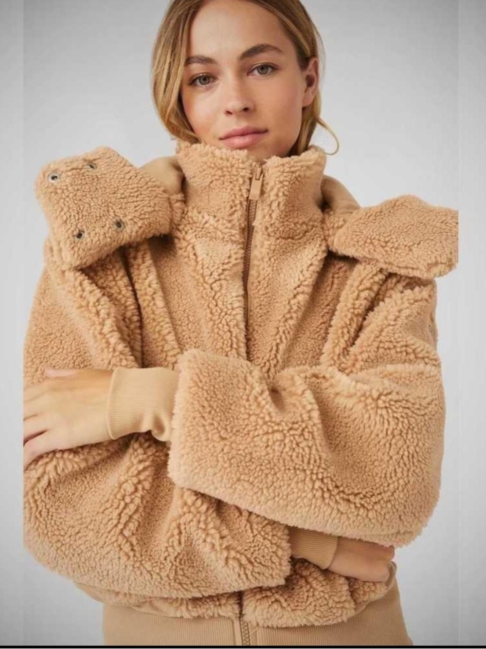 ALO Foxy Sherpa Jacket. Camel. Medium